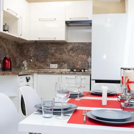 APARTMENTS метро Якуба КОЛАСА Апартаменти